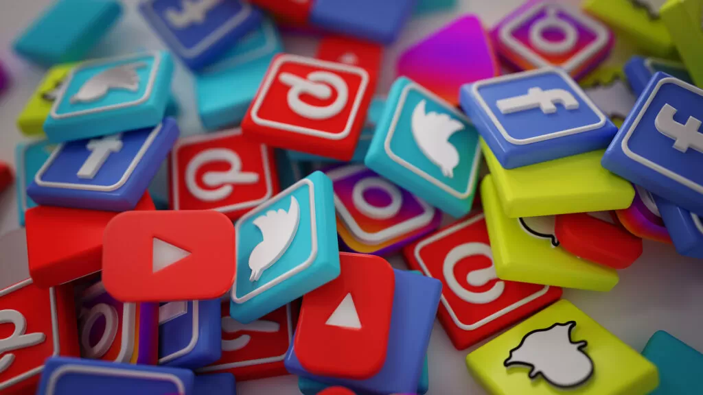 várias redes sociais