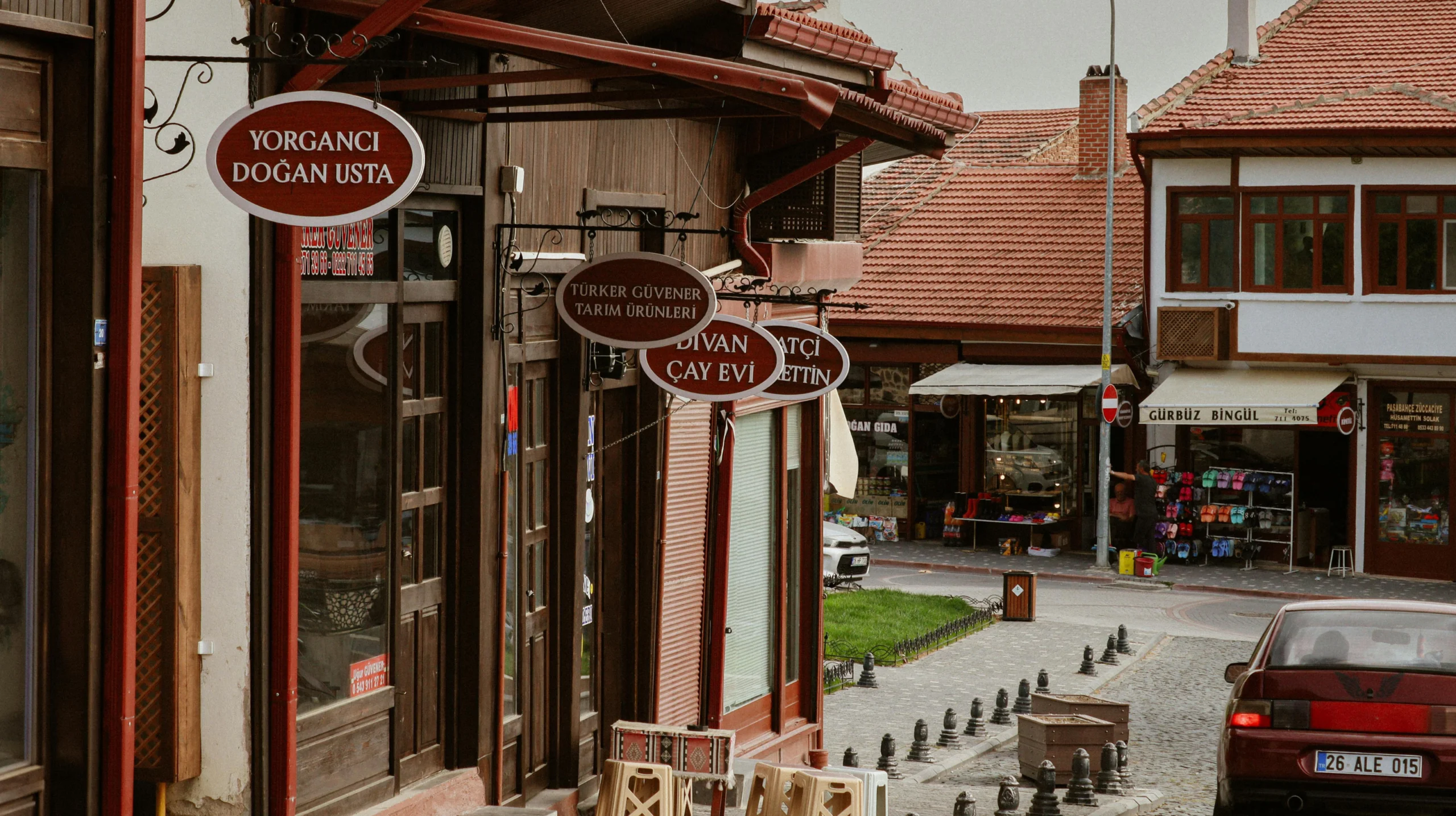 Marketing digital para Negócios Locais: é melhor Site ou Instagram?